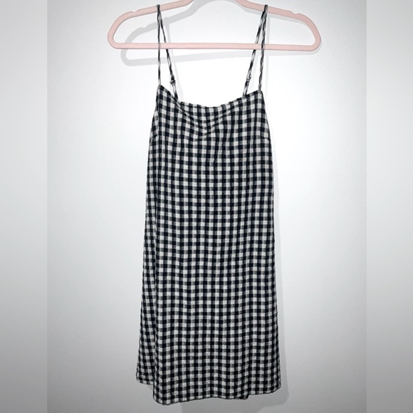 Dress - Picture 3 of 5